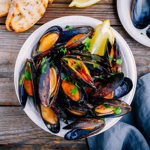 Mussels in white wine sauce - Pacific Bay